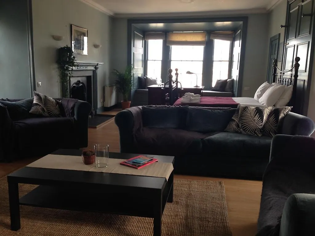 High St Flat Apartment Edinburgh 0*,  United Kingdom